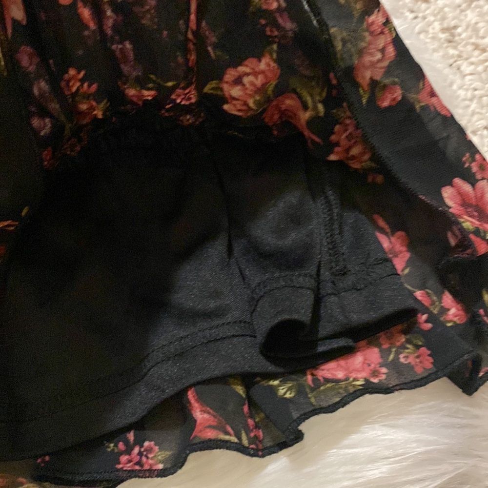 Forever 21 Floral Off The Shoulder Dress - Picture 4 of 5
